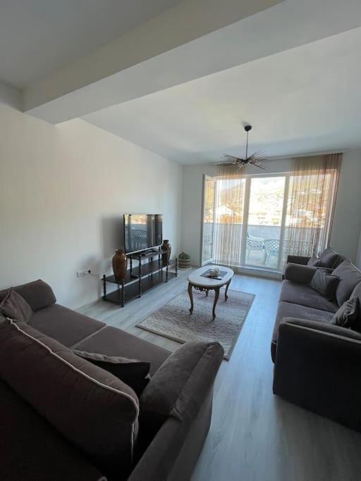 Penthouse With Castle View Apartamento Prizren Exterior foto